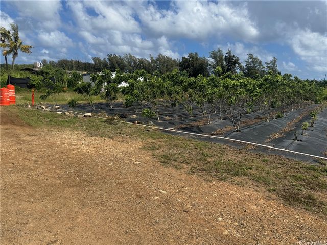 53-720 Kamehameha Highway 2A, Hauula, HI 96717