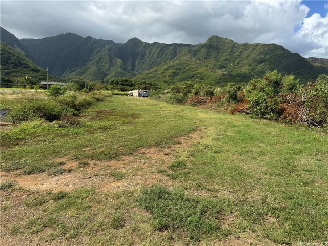 53-720 Kamehameha Highway 2A, Hauula, HI 96717