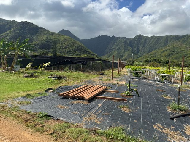 53-720 Kamehameha Highway 2A, Hauula, HI 96717