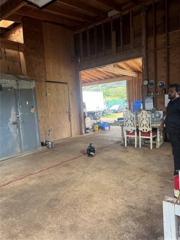 53-720 Kamehameha Highway 2A, Hauula, HI 96717