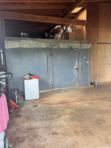 53-720 Kamehameha Highway 2A, Hauula, HI 96717