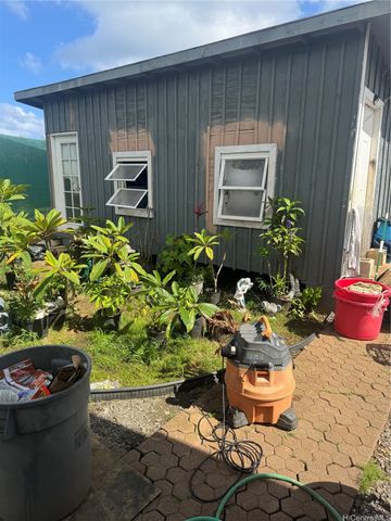 53-720 Kamehameha Highway 2A, Hauula, HI 96717