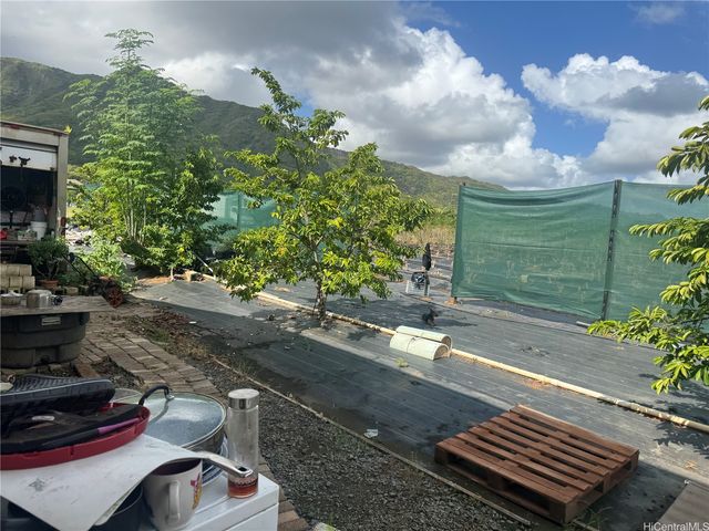 53-720 Kamehameha Highway 2A, Hauula, HI 96717