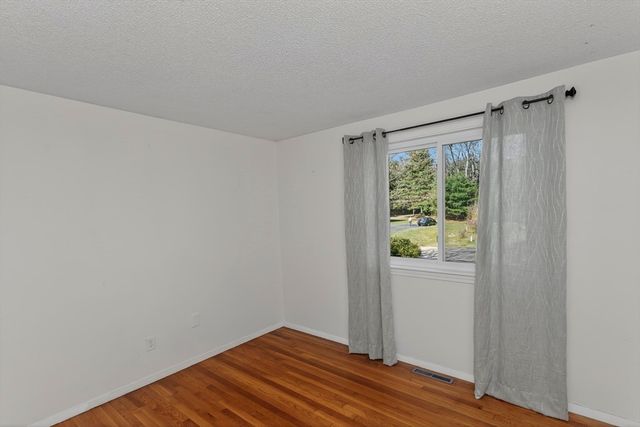 23 Roger Belanger Dr, Bellingham, MA 02019