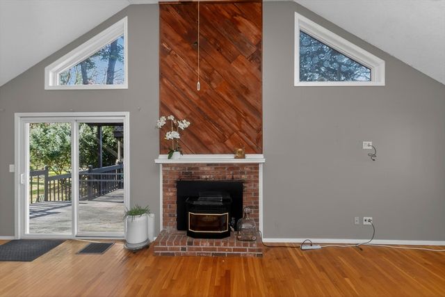 23 Roger Belanger Dr, Bellingham, MA 02019