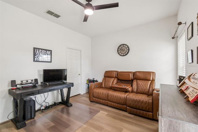 218 BAY DRIVE, Kissimmee, FL 34759