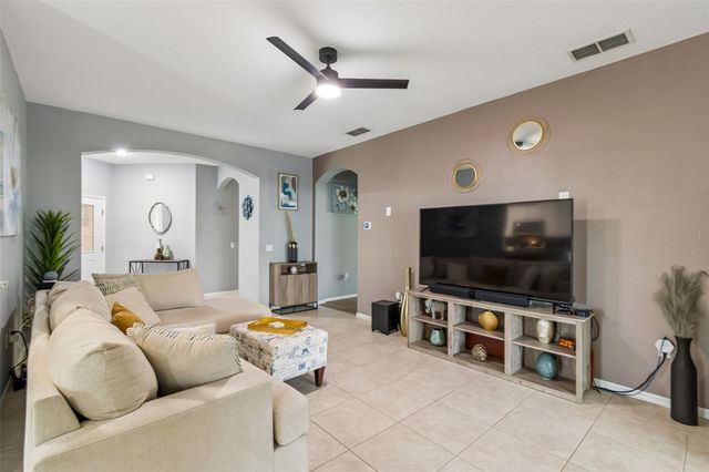 218 BAY DRIVE, Kissimmee, FL 34759