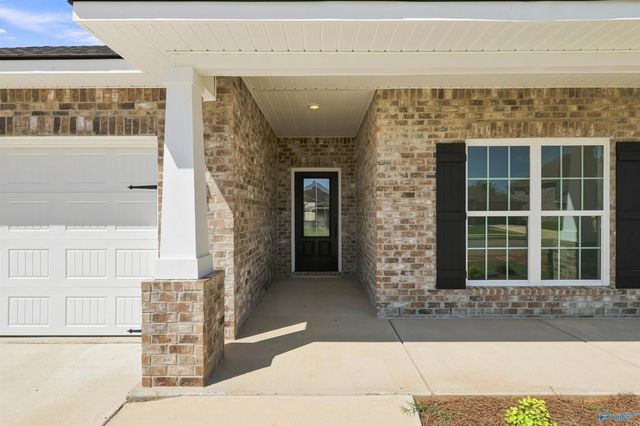 126 Ivy Vine Drive, Toney, AL 35773