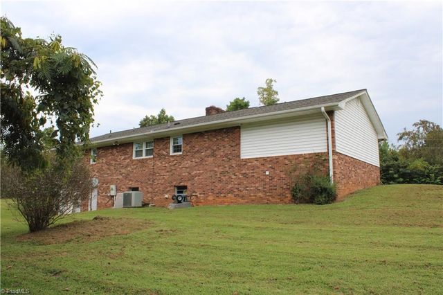 1662 Ralph Joyce Road, Sandy Ridge, NC 27046