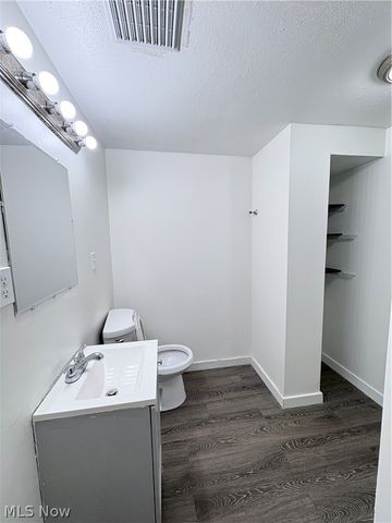 3233 W 94th Street 2, Cleveland, OH 44102