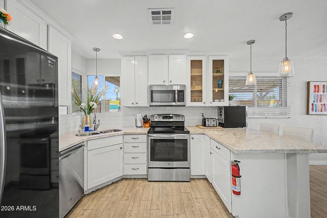 3132 N 15TH Avenue, Phoenix, AZ 85015
