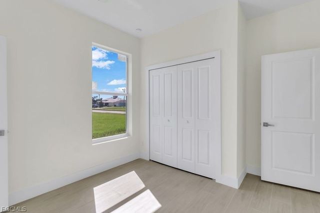 1831 Embers PKWY W, Cape Coral, FL 33993