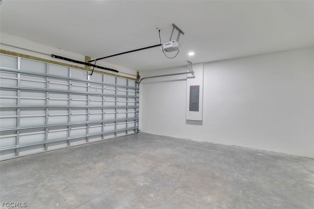 1831 Embers PKWY W, Cape Coral, FL 33993