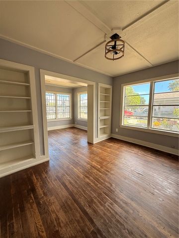 4033 Iturbide St, Corpus Christi, TX 78405