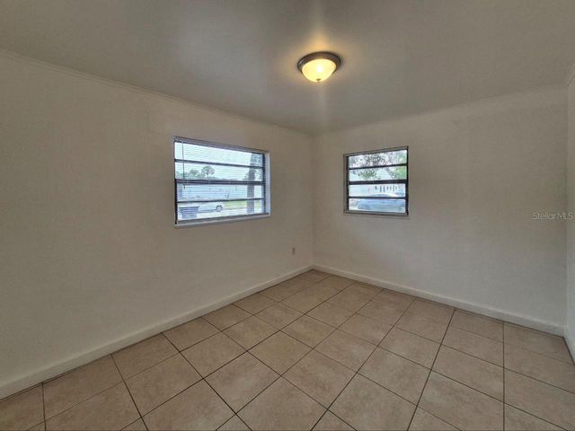 1726 W CHESTNUT STREET B, Tampa, FL 33607