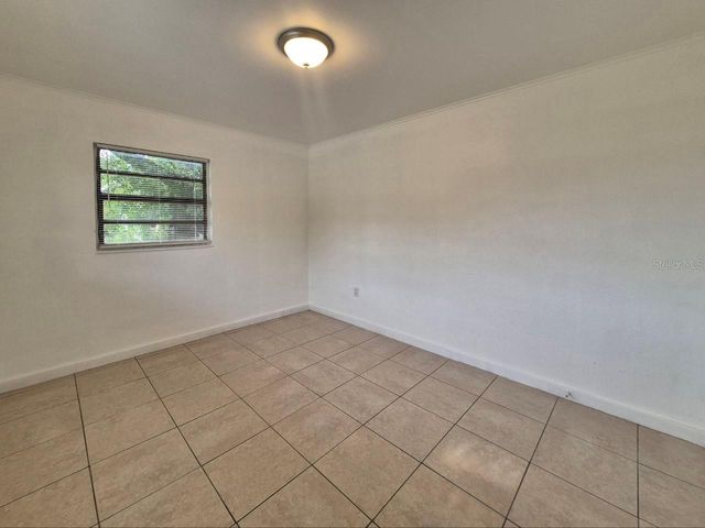 1726 W CHESTNUT STREET B, Tampa, FL 33607