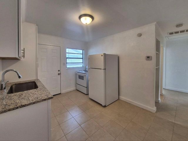 1726 W CHESTNUT STREET B, Tampa, FL 33607