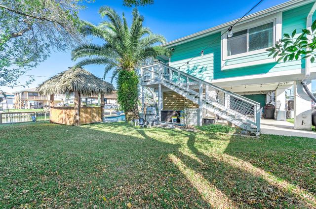 325 Ling Street, Bayou Vista, TX 77563