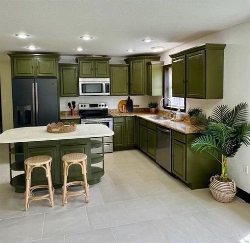 11797 DAVID COURT, Largo, FL 33778