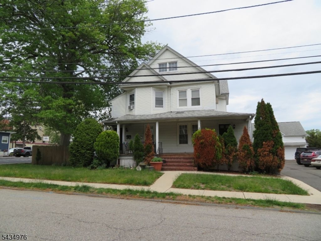 12 Bergen St, Westwood Boro, NJ 07675 — exterior