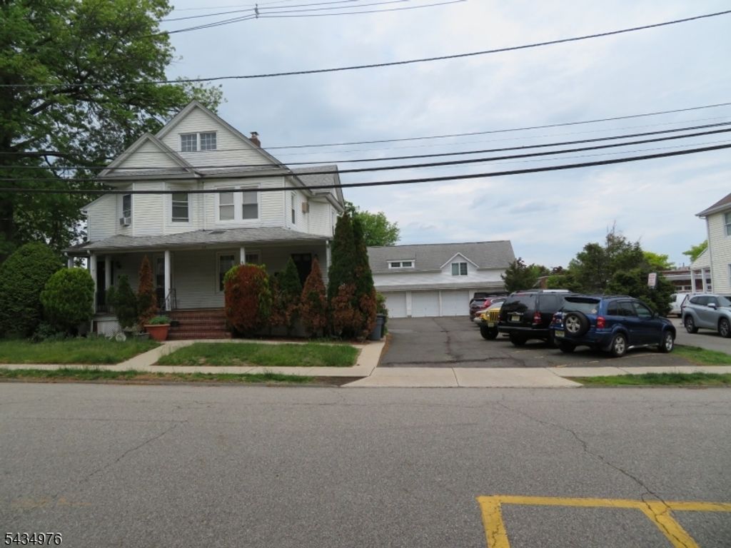 12 Bergen St, Westwood Boro, NJ 07675 — photo 3