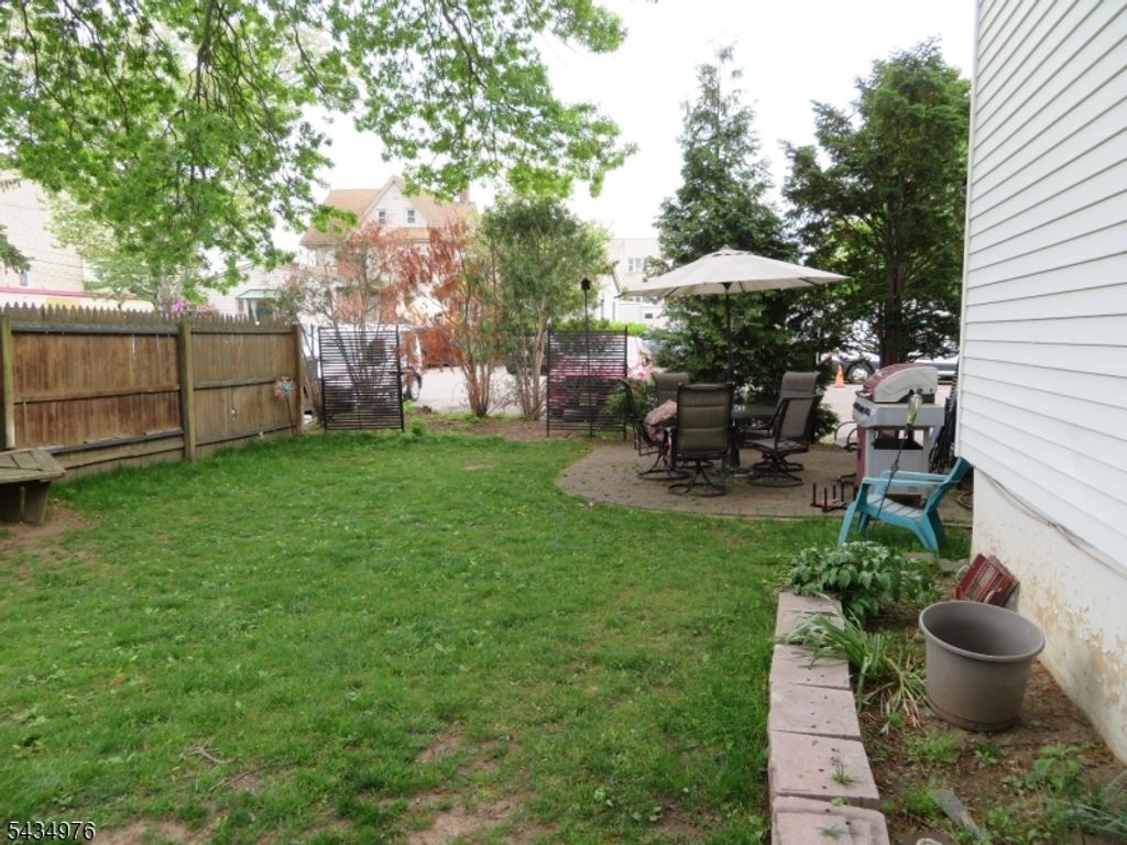 12 Bergen St, Westwood Boro, NJ 07675 — photo 5