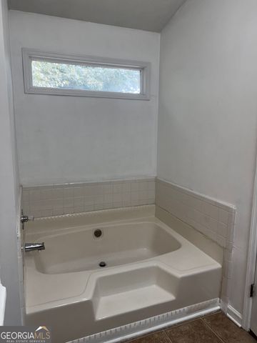 9143 Clubhouse Drive, Riverdale, GA 30274