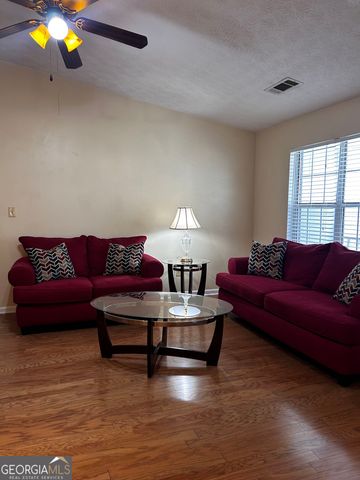 9143 Clubhouse Drive, Riverdale, GA 30274
