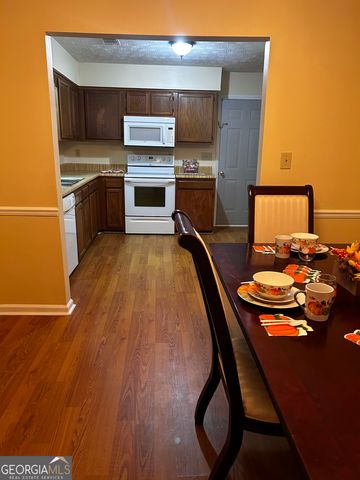 9143 Clubhouse Drive, Riverdale, GA 30274