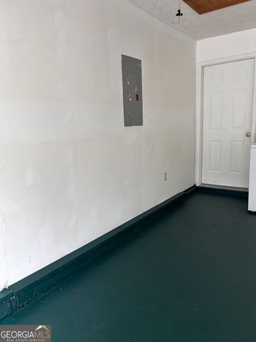 9143 Clubhouse Drive, Riverdale, GA 30274