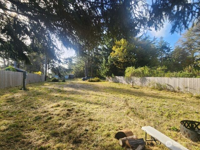 576 Makah Avenue SE, Ocean Shores, WA 98569