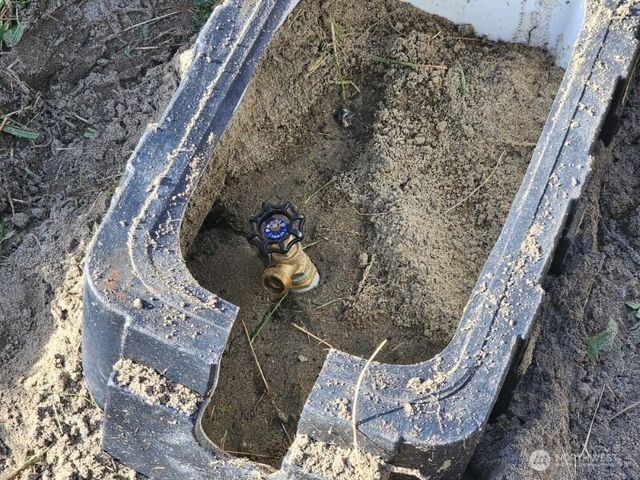 576 Makah Avenue SE, Ocean Shores, WA 98569