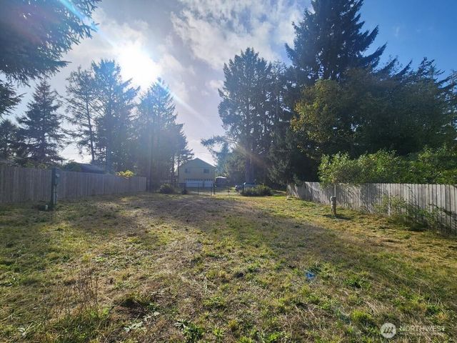 576 Makah Avenue SE, Ocean Shores, WA 98569