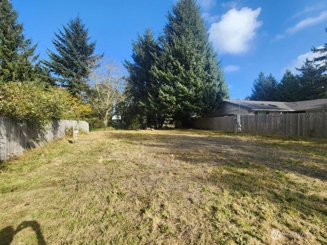 576 Makah Avenue SE, Ocean Shores, WA 98569