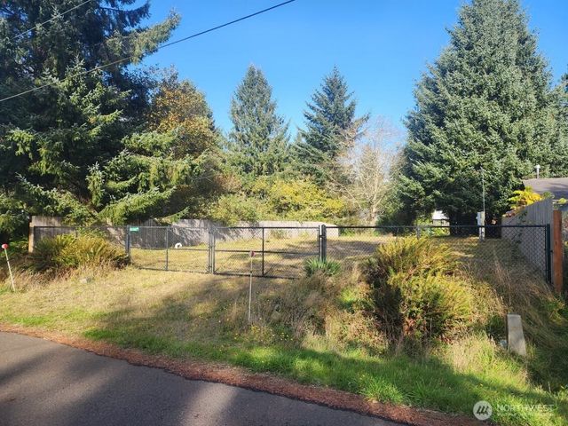 576 Makah Avenue SE, Ocean Shores, WA 98569