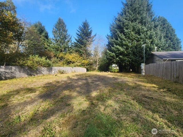 576 Makah Avenue SE, Ocean Shores, WA 98569