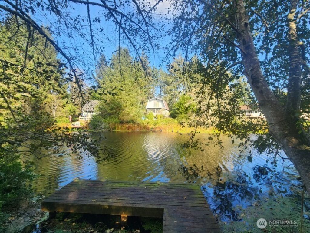 576 Makah Avenue SE, Ocean Shores, WA 98569