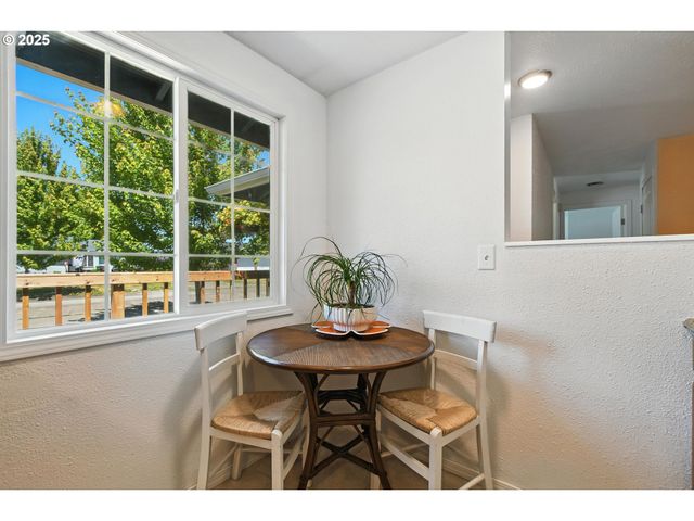 2102 35TH Ave, Longview, WA 98632