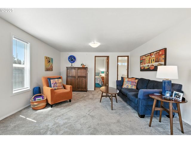 2102 35TH Ave, Longview, WA 98632