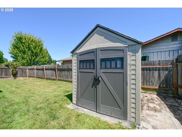 2102 35TH Ave, Longview, WA 98632