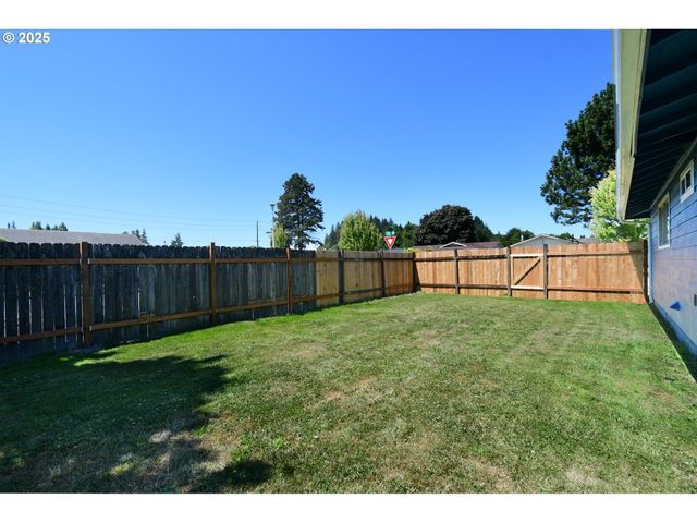 2102 35TH Ave, Longview, WA 98632