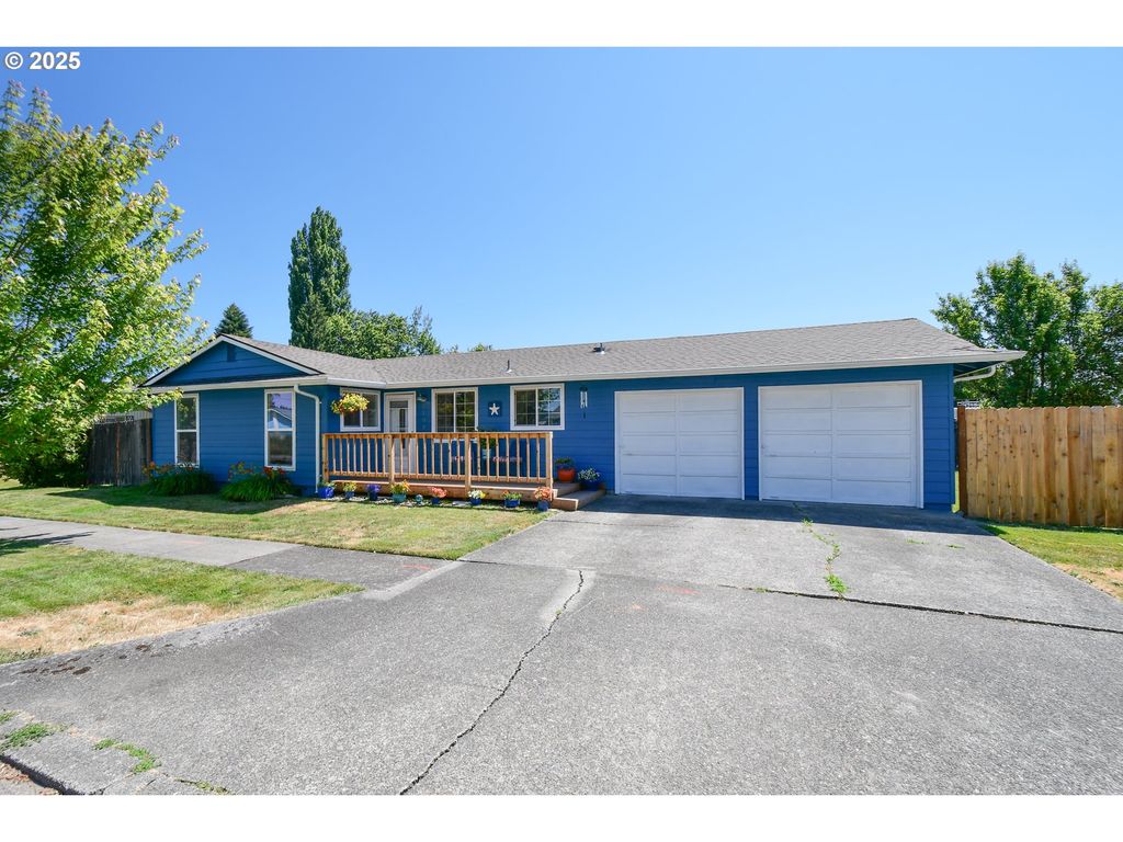 2102 35TH Ave, Longview, WA 98632