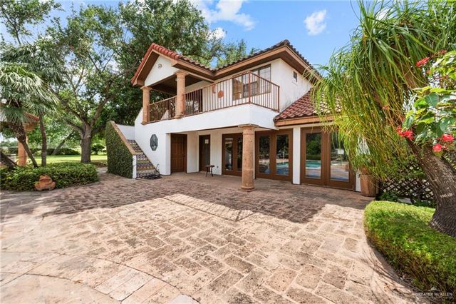 1016 E Griffin Parkway, Mission, TX 78572