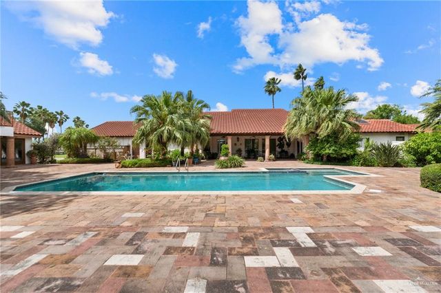 1016 E Griffin Parkway, Mission, TX 78572