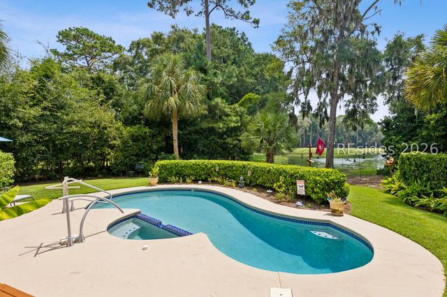 3 Ashley Hall Dr, Bluffton, SC 29910