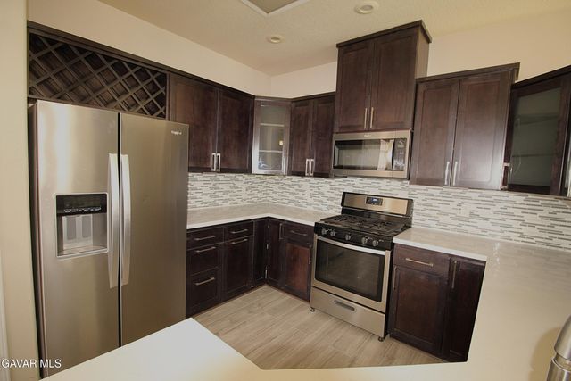 8348 Fernwood Avenue, California City, CA 93505