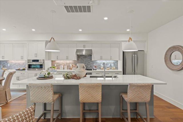 16447 McMillan Court, Los Gatos, CA 95032