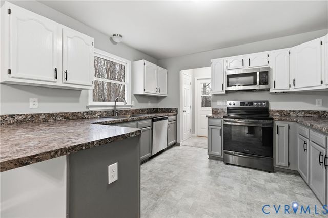 836 Walkerton Rd, King William, VA 23177