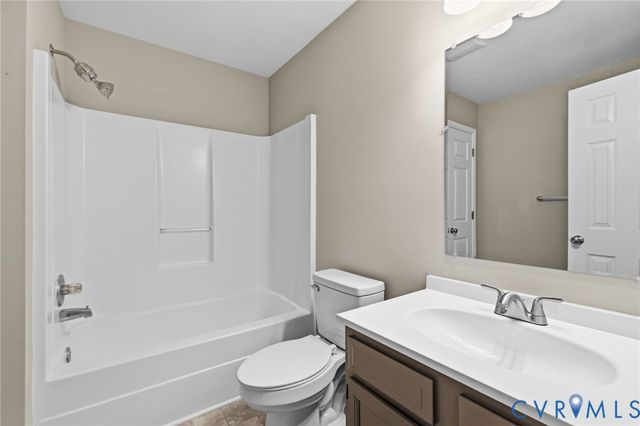 836 Walkerton Rd, King William, VA 23177