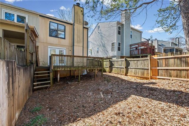 1222 Ridgecrest SE Lane, Smyrna, GA 30080